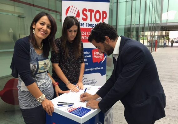 Prosegue in tutta la Sardegna la campagna per la raccolta firme “stop alle false Cooperative”
