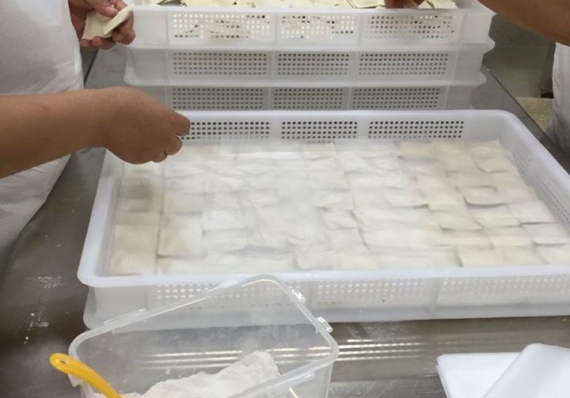 Dall’Università alle sfoglie di pasta fresca. La scommessa delle donne della Cooperativa Ecotopia di Nuoro